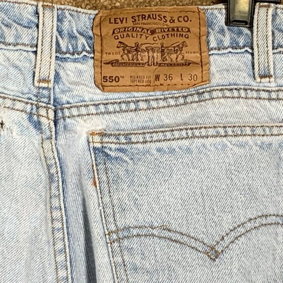 Vintage LEVI’S Mens Jeans Sz 36x30 Orange Tab 550 Relaxed Tapered Light Wash 90s - Picture 2 of 12